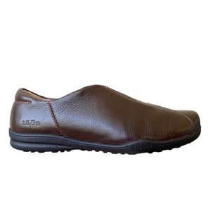 Taos Brown Pebbled Leather Town Center Loafers